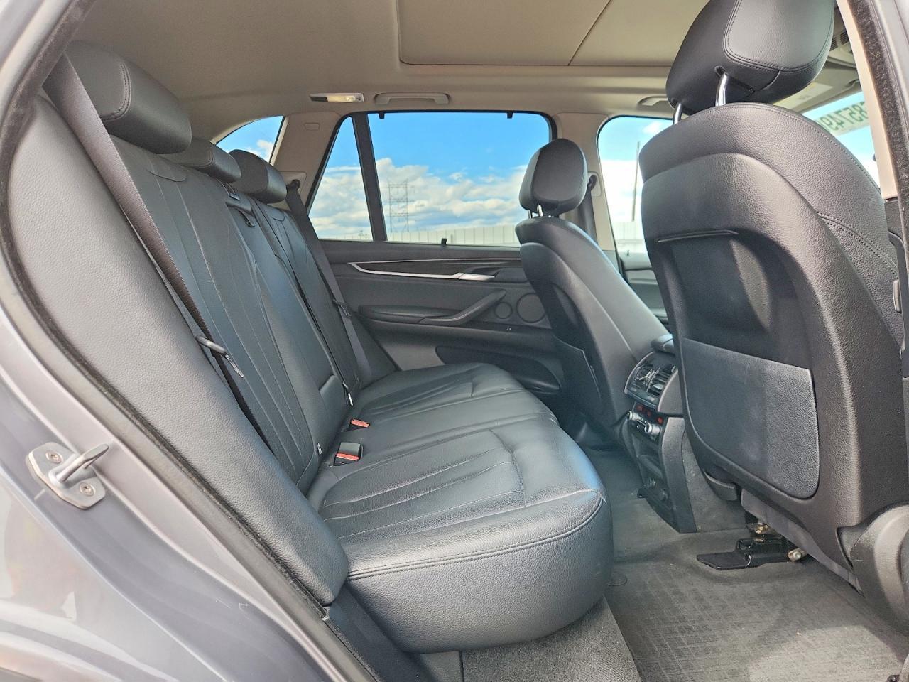 2015 BMW X5 xDrive35I - zdjęcie 11
