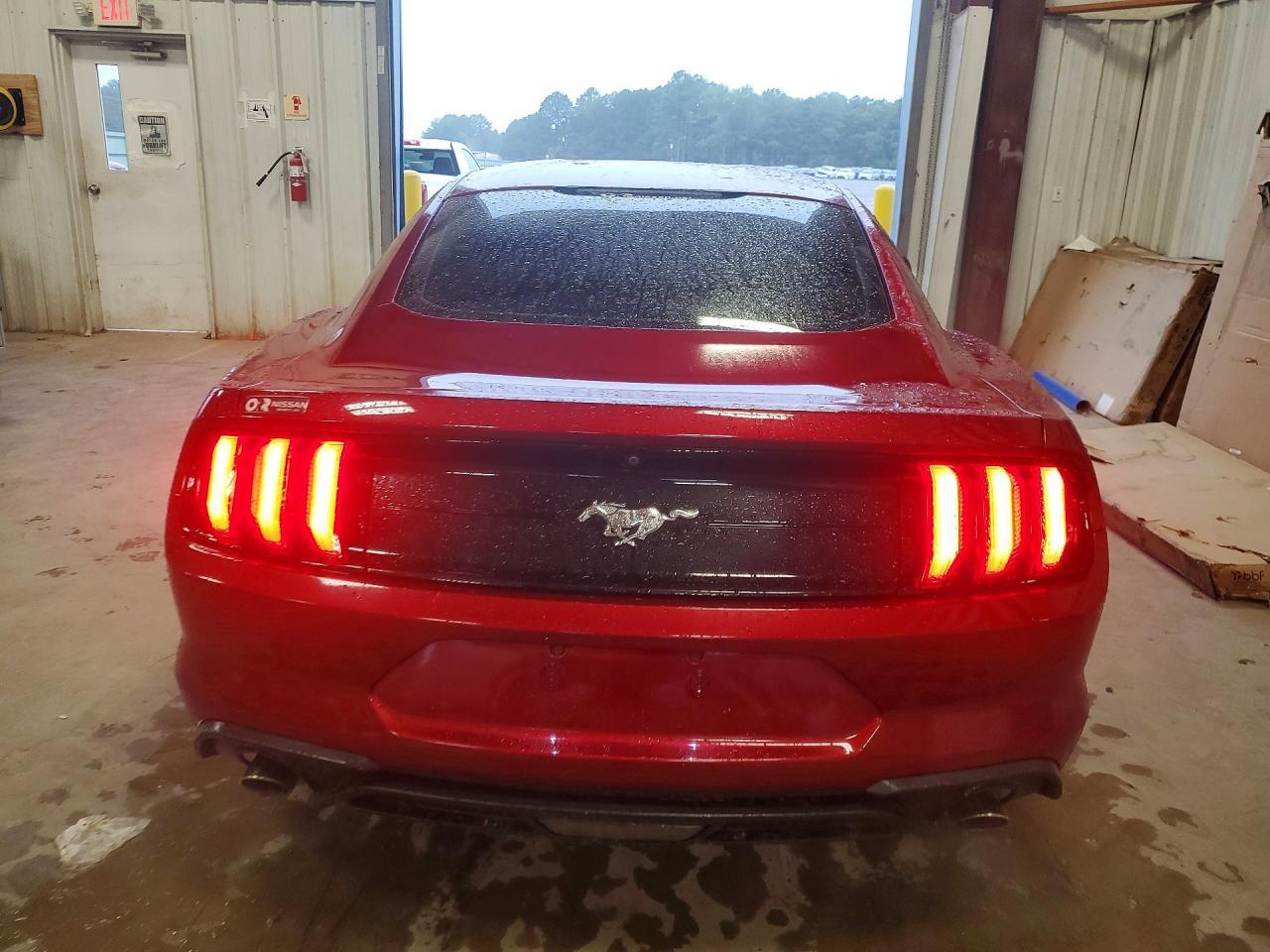 2018 Ford Mustang - zdjęcie 6