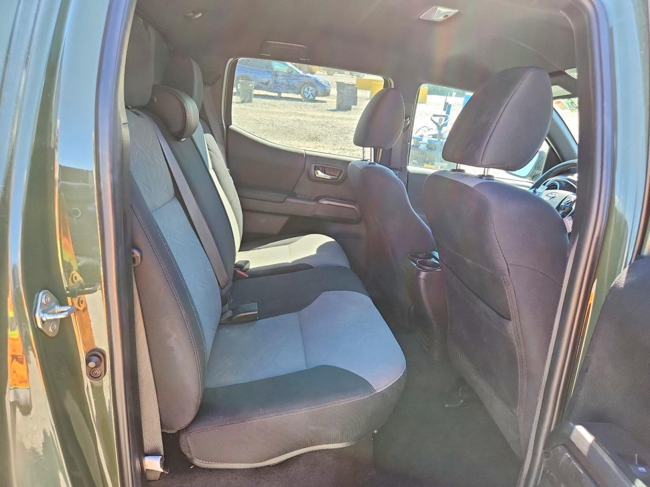 2022 Toyota Tacoma Trd Sport - zdjęcie 10