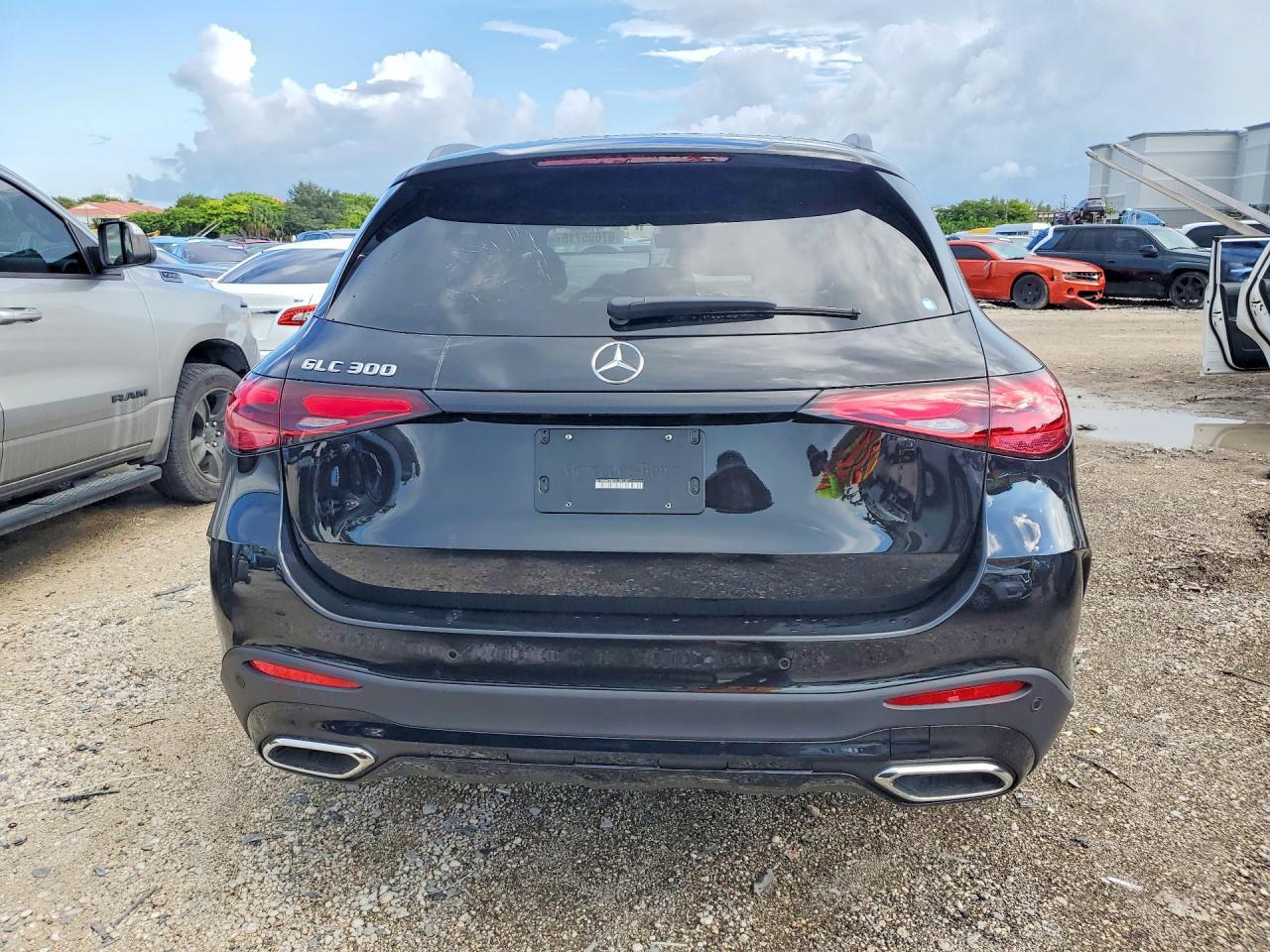 2026 Mercedes-Benz Glc 300 - zdjęcie 6