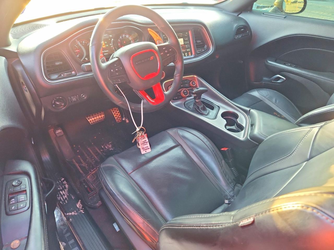 2016 Dodge Challenger R/T - zdjęcie 8
