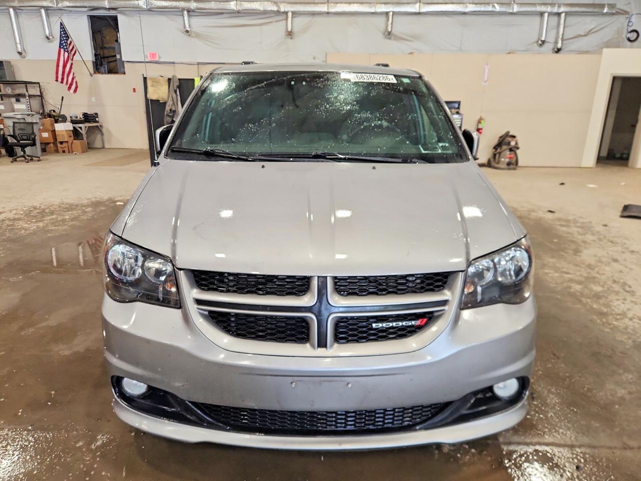 2019 Dodge Grand Caravan Gt - zdjęcie 5