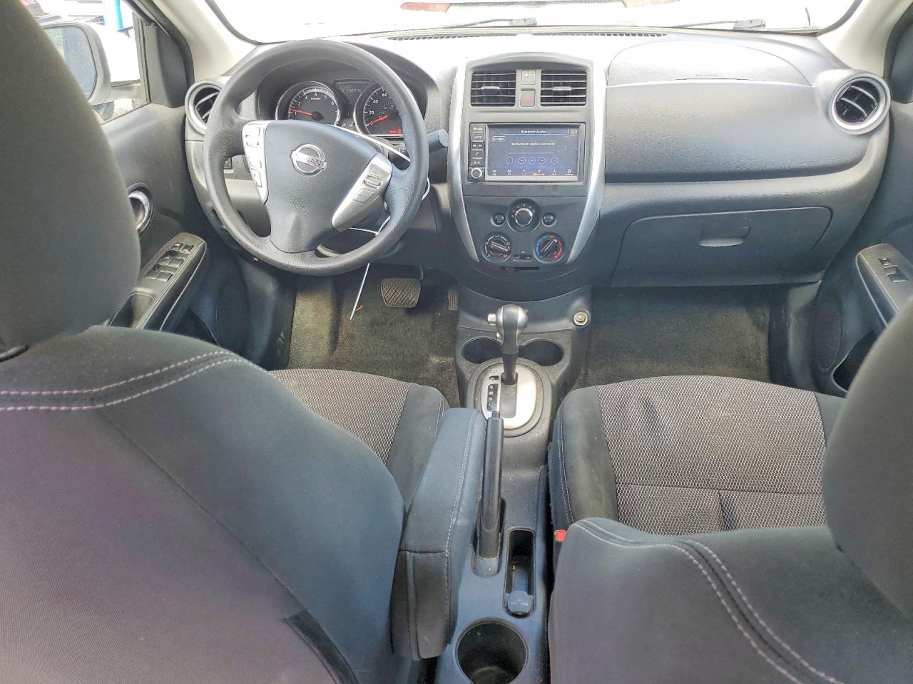 2019 Nissan Versa Sv - zdjęcie 8
