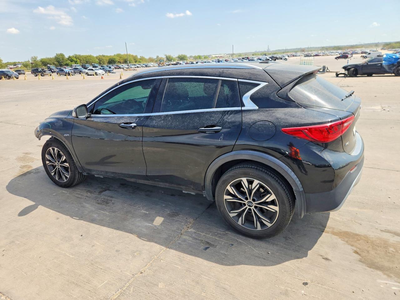 2018 Infiniti Qx30 Premium - zdjęcie 2