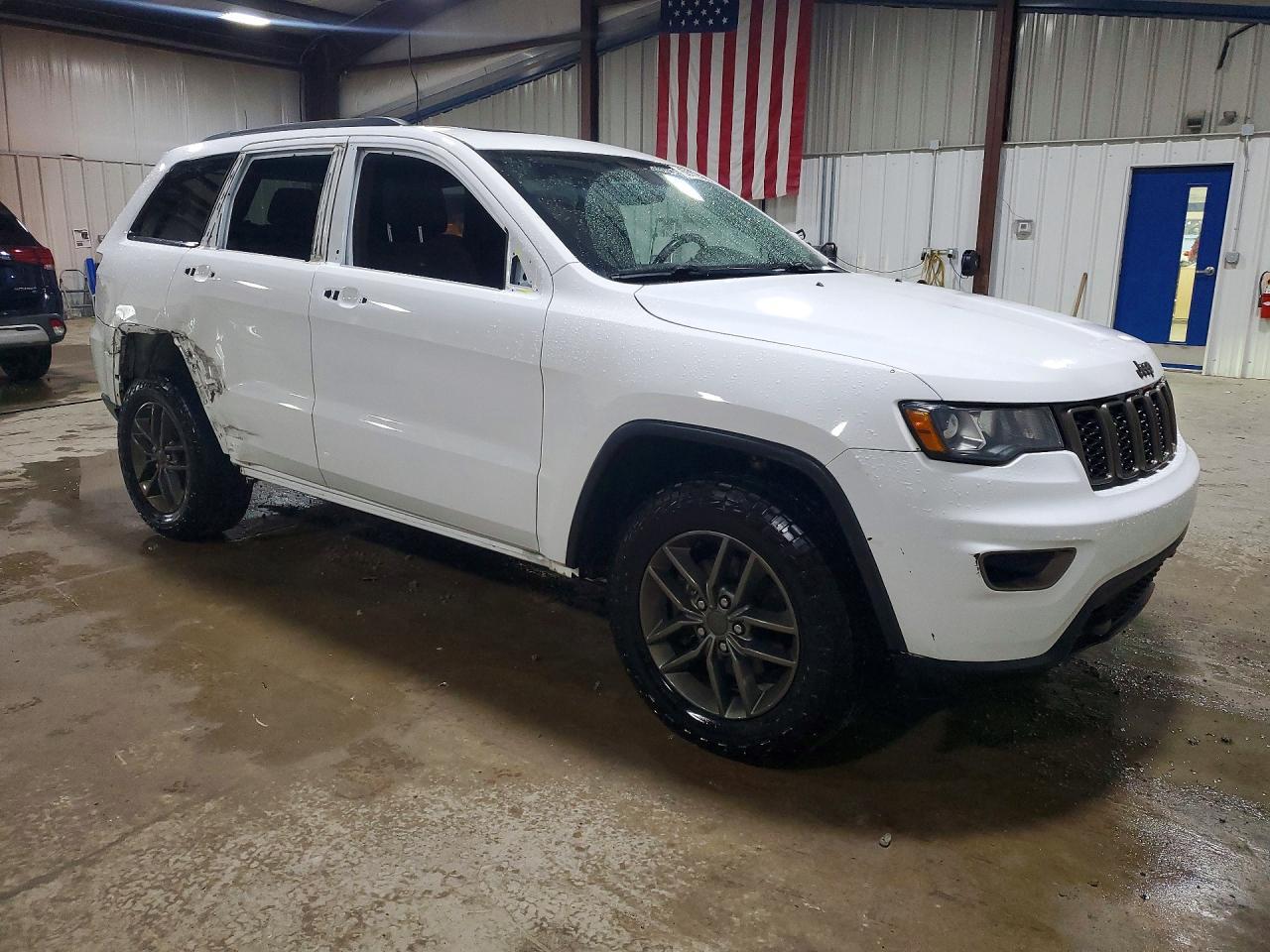 2017 Jeep Grand Cherokee Laredo - zdjęcie 4