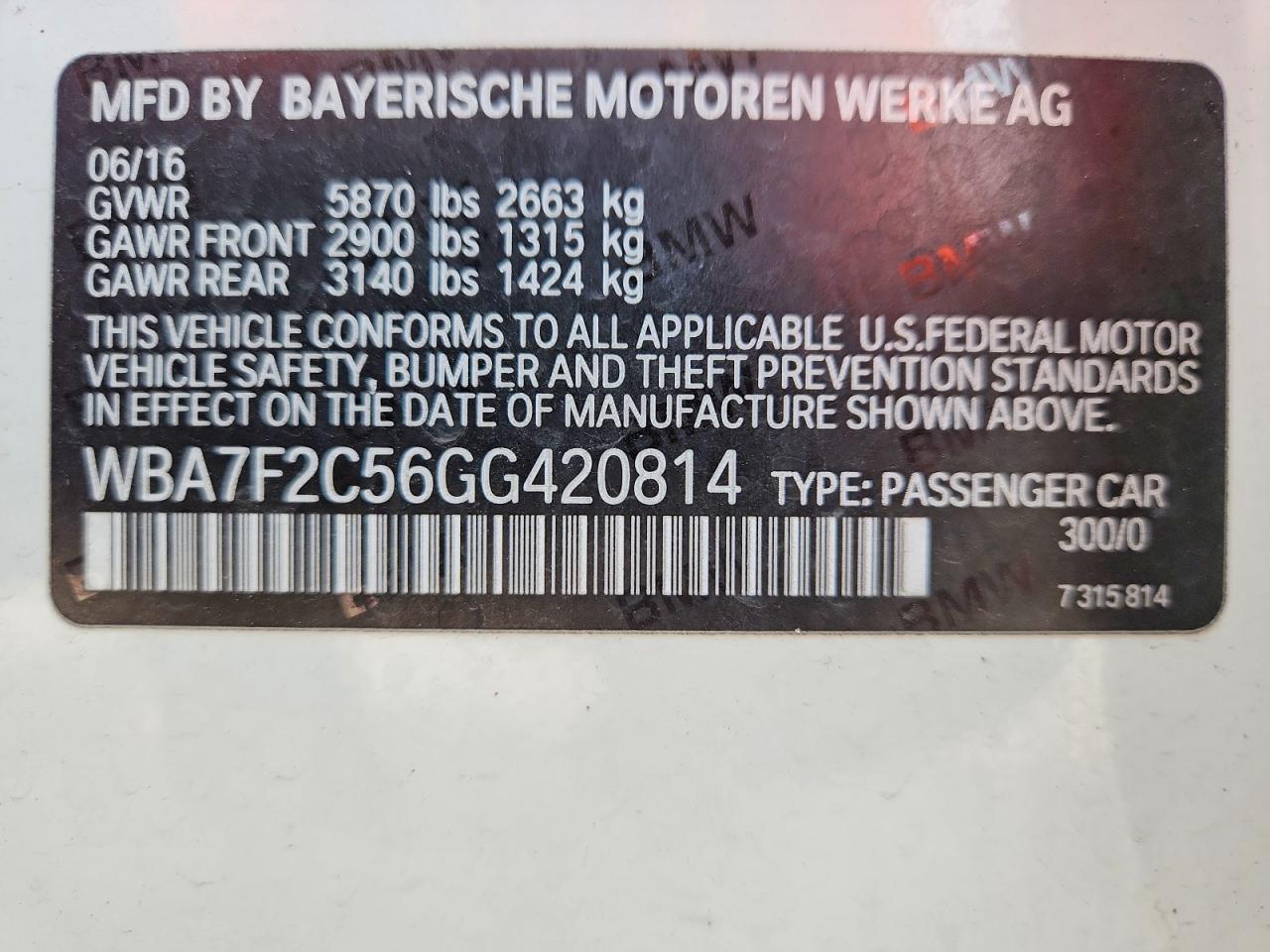 2016 BMW Seria 7 750i - zdjęcie 12