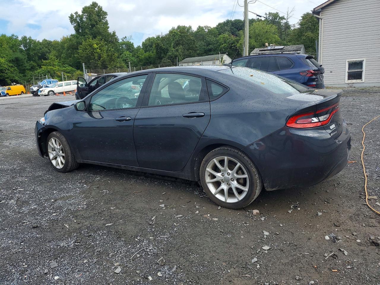 2013 Dodge Dart Sxt - zdjęcie 2