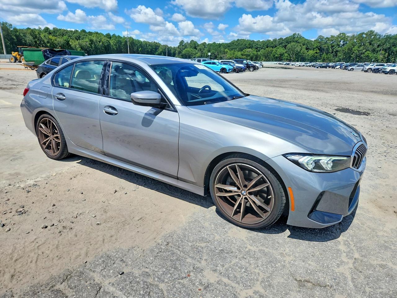 2023 BMW 330I - zdjęcie 4
