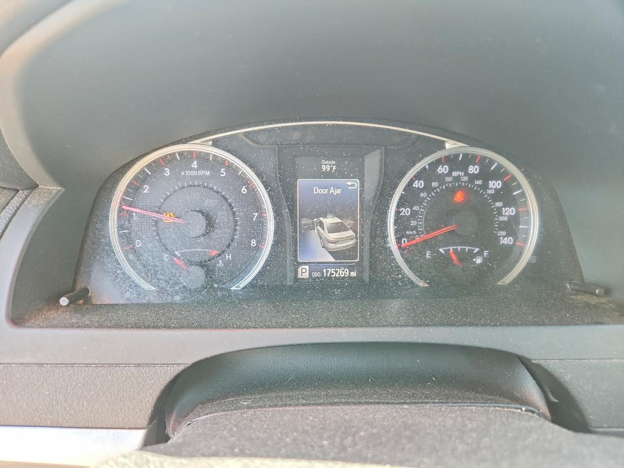 2015 Toyota Camry Se - zdjęcie 9