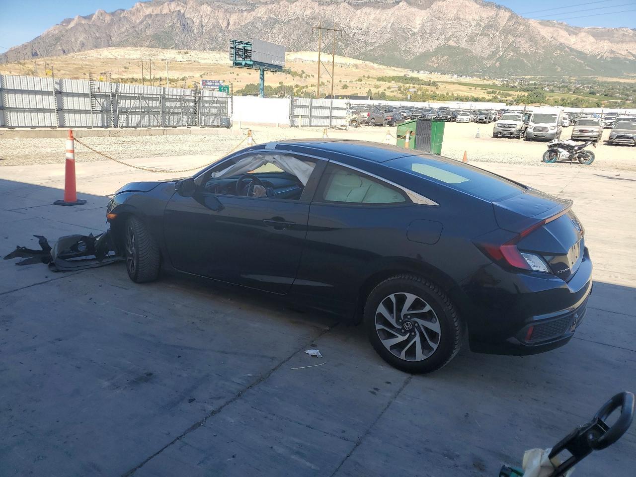 2018 Honda Civic Lx - zdjęcie 2