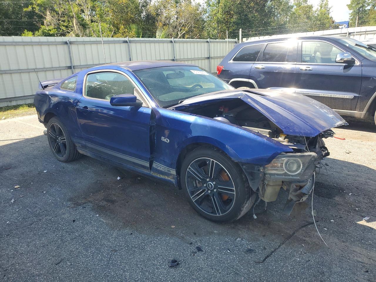 2013 Ford Mustang Coupe - zdjęcie 4