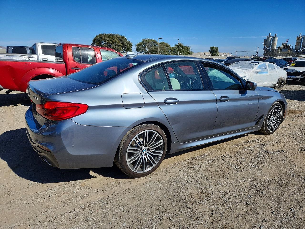 2019 BMW 530 I - zdjęcie 3