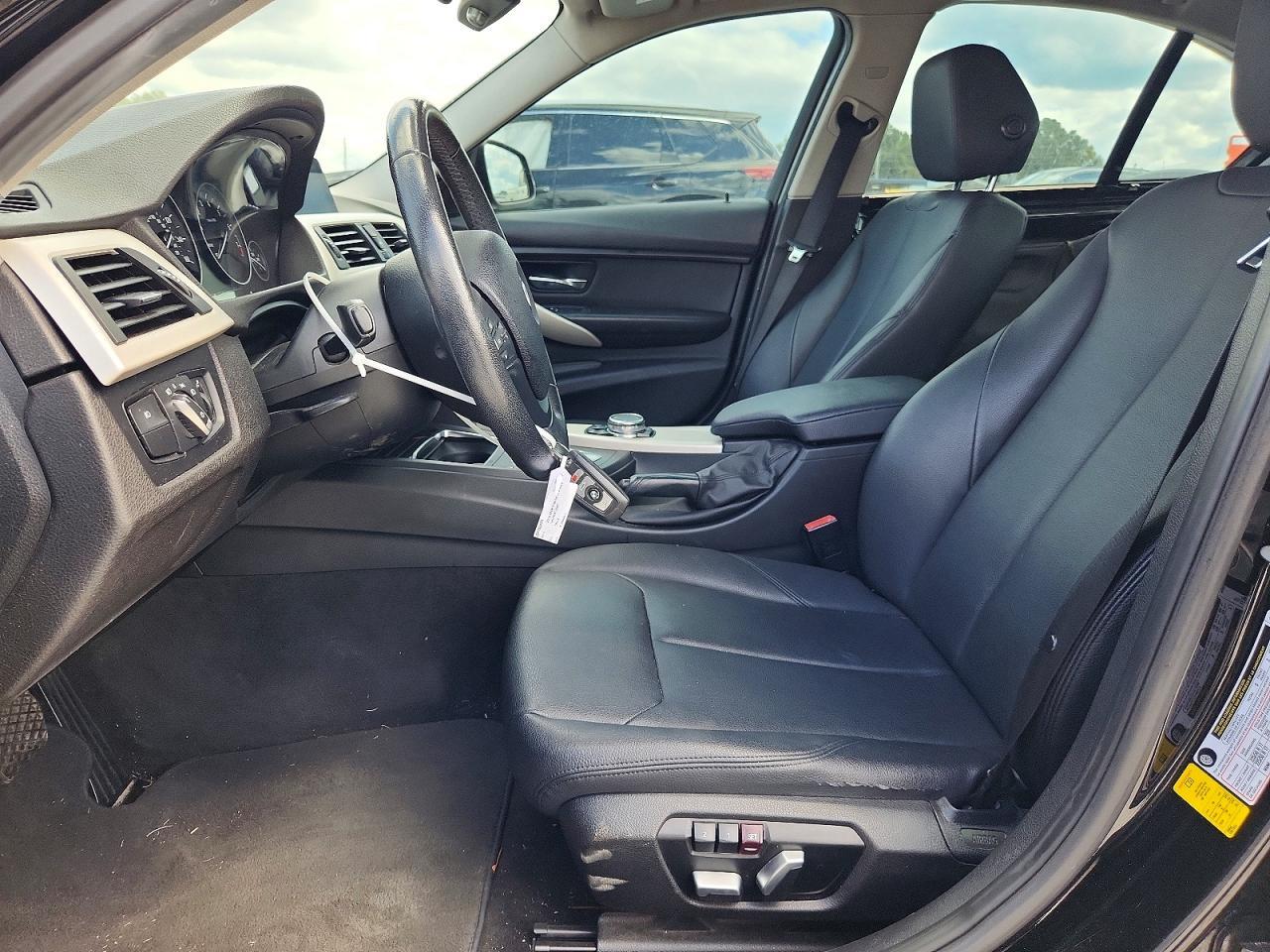 2016 BMW 320 I - zdjęcie 7