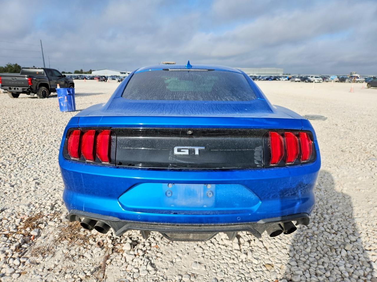 2020 Ford Mustang Gt - zdjęcie 6