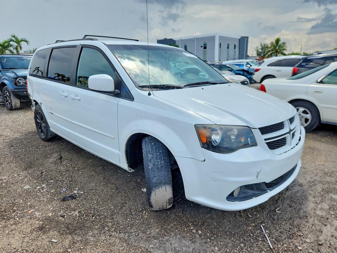 2016 Dodge Grand Caravan R/T - zdjęcie 4