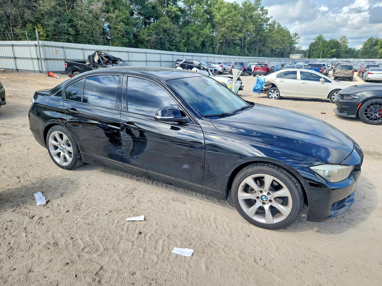 2015 BMW 320 I - zdjęcie 4