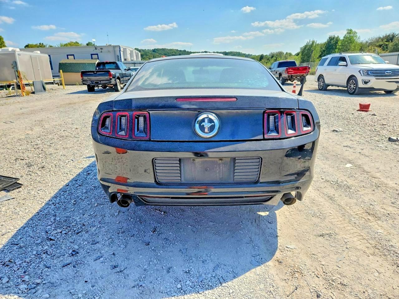 2014 Ford Mustang - zdjęcie 6