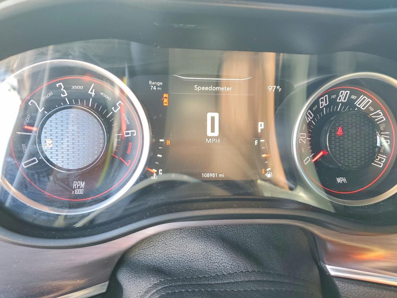 2017 Dodge Challenger Sxt - zdjęcie 9