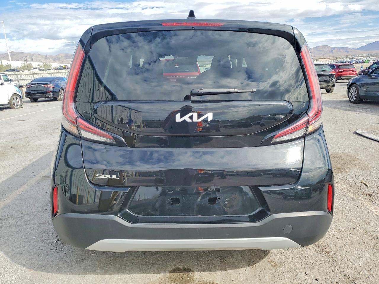 2023 Kia Soul Lx - zdjęcie 6
