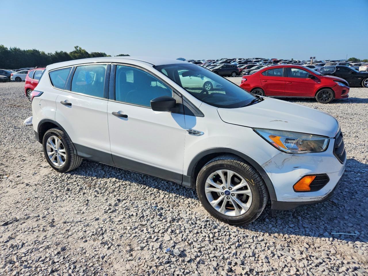 2017 Ford Escape S - zdjęcie 4