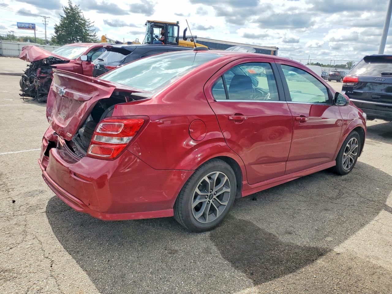 2019 Chevrolet Sonic Lt - zdjęcie 3