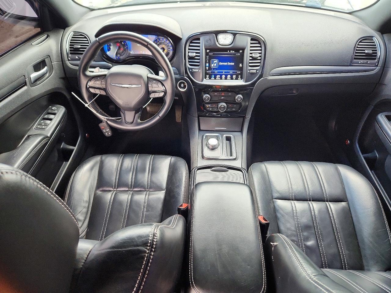 2016 Chrysler 300 S - zdjęcie 8
