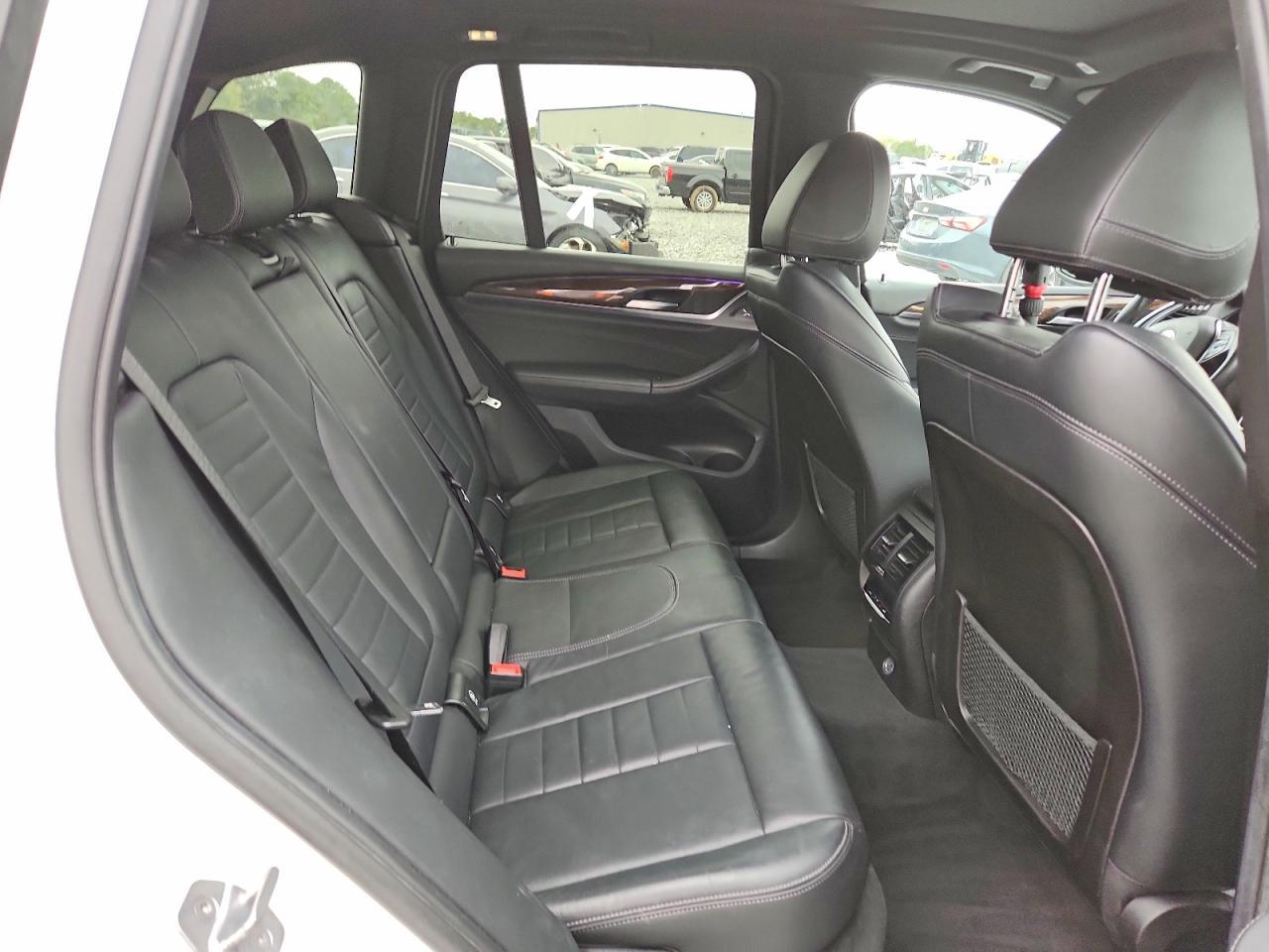 2018 BMW X3 xDrive30I - zdjęcie 11
