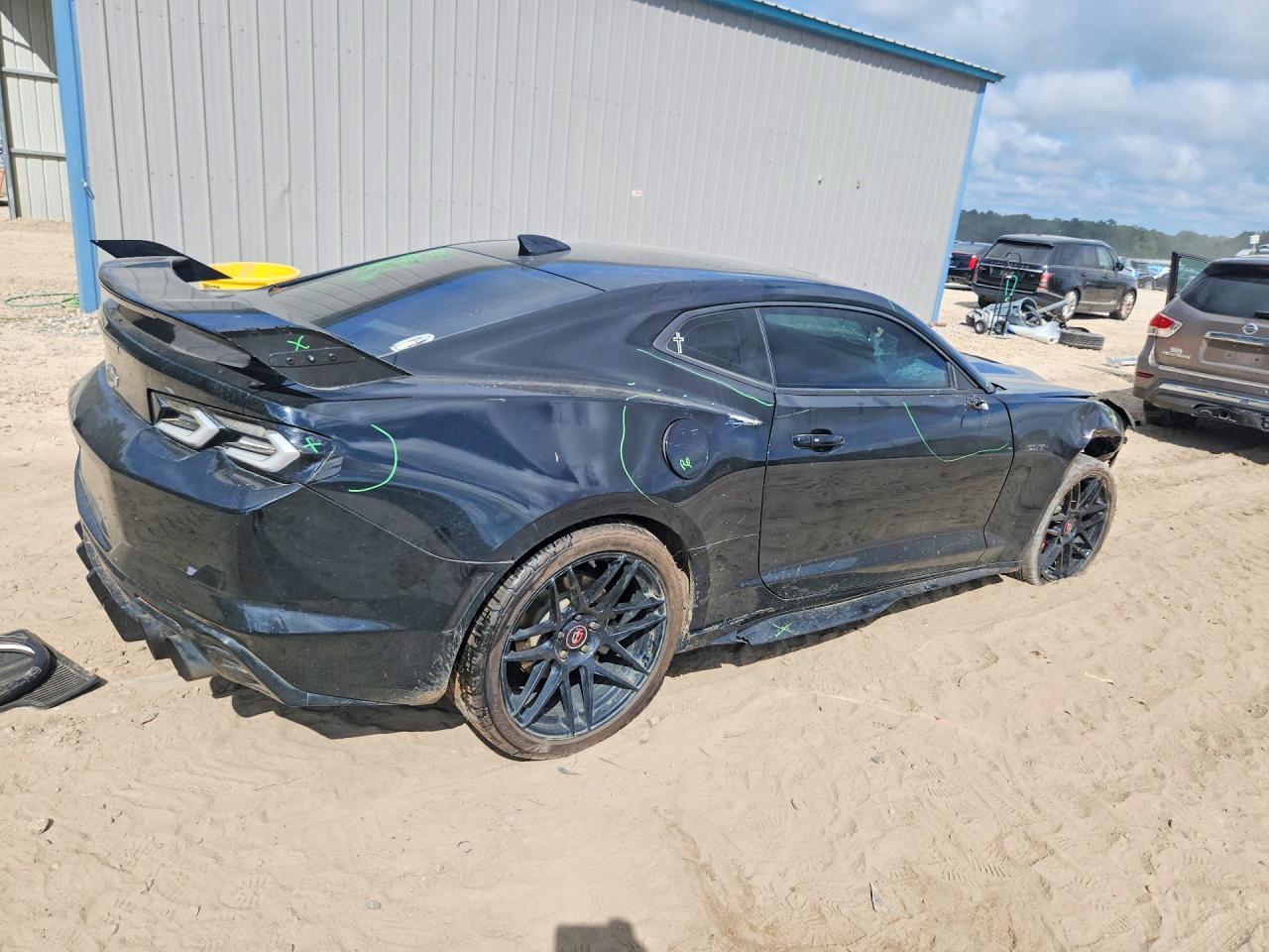 2023 Chevrolet Camaro Lt1 - zdjęcie 3