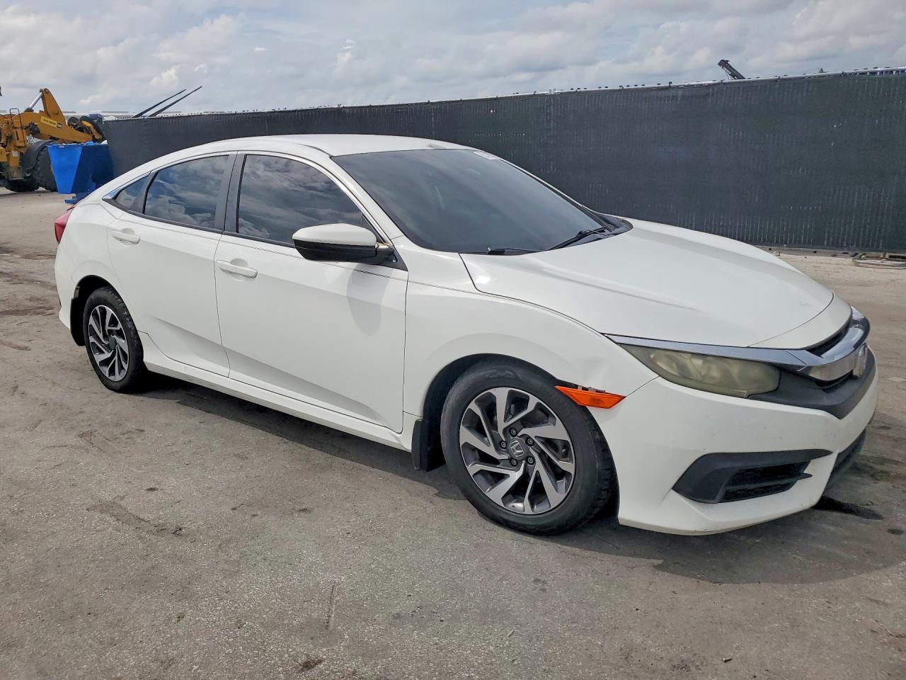 2016 Honda Civic Lx - zdjęcie 4