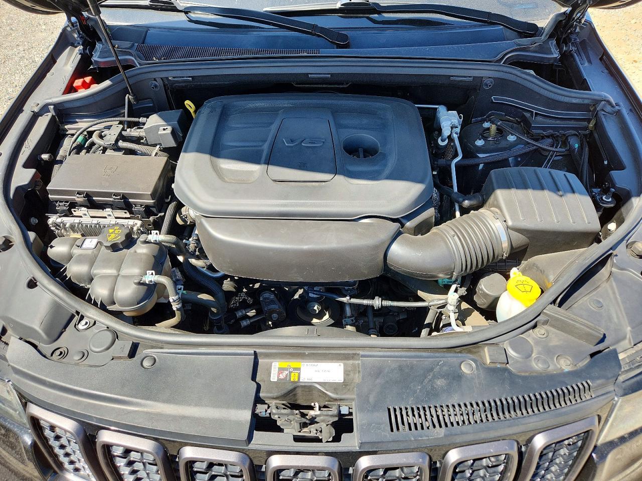 2021 Jeep Grand Cherokee Overland - zdjęcie 12