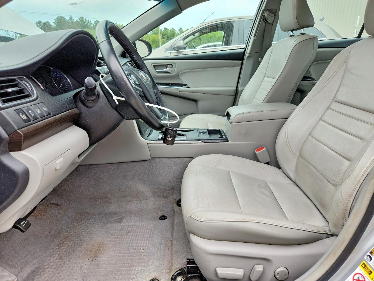 2017 Toyota Camry Xle - zdjęcie 7