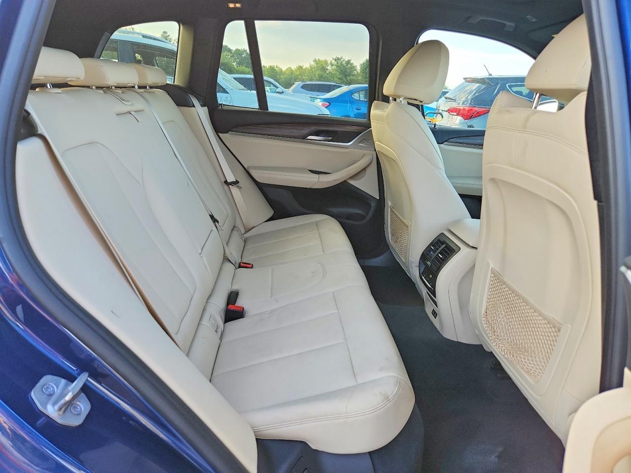 2021 BMW X3 xDrive30I - zdjęcie 11