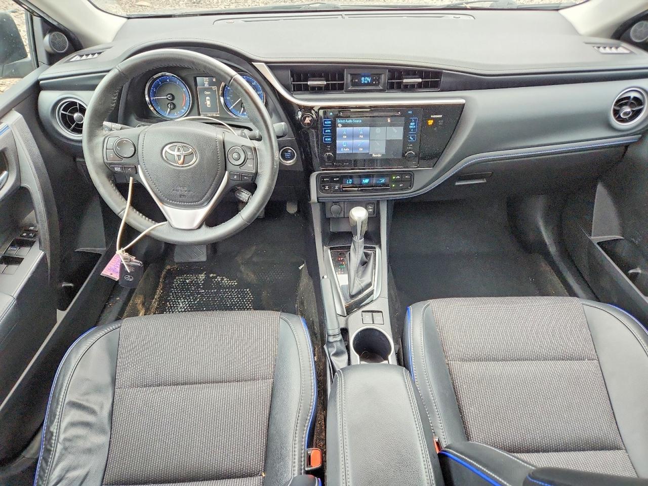 2017 Toyota Corolla Se - zdjęcie 8