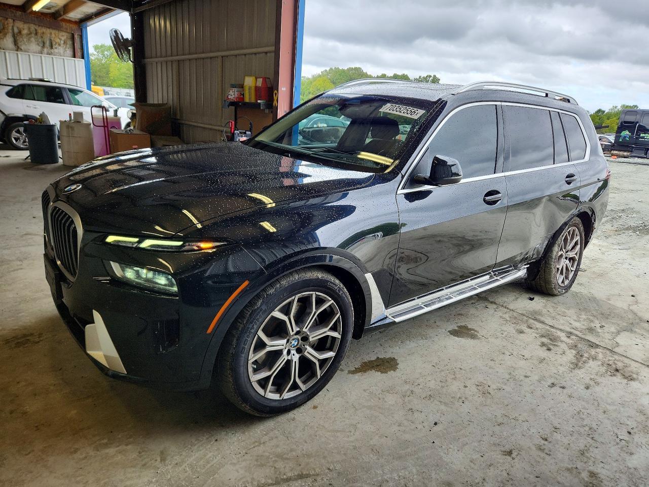 2024 BMW X7 xDrive40I - zdjęcie główne