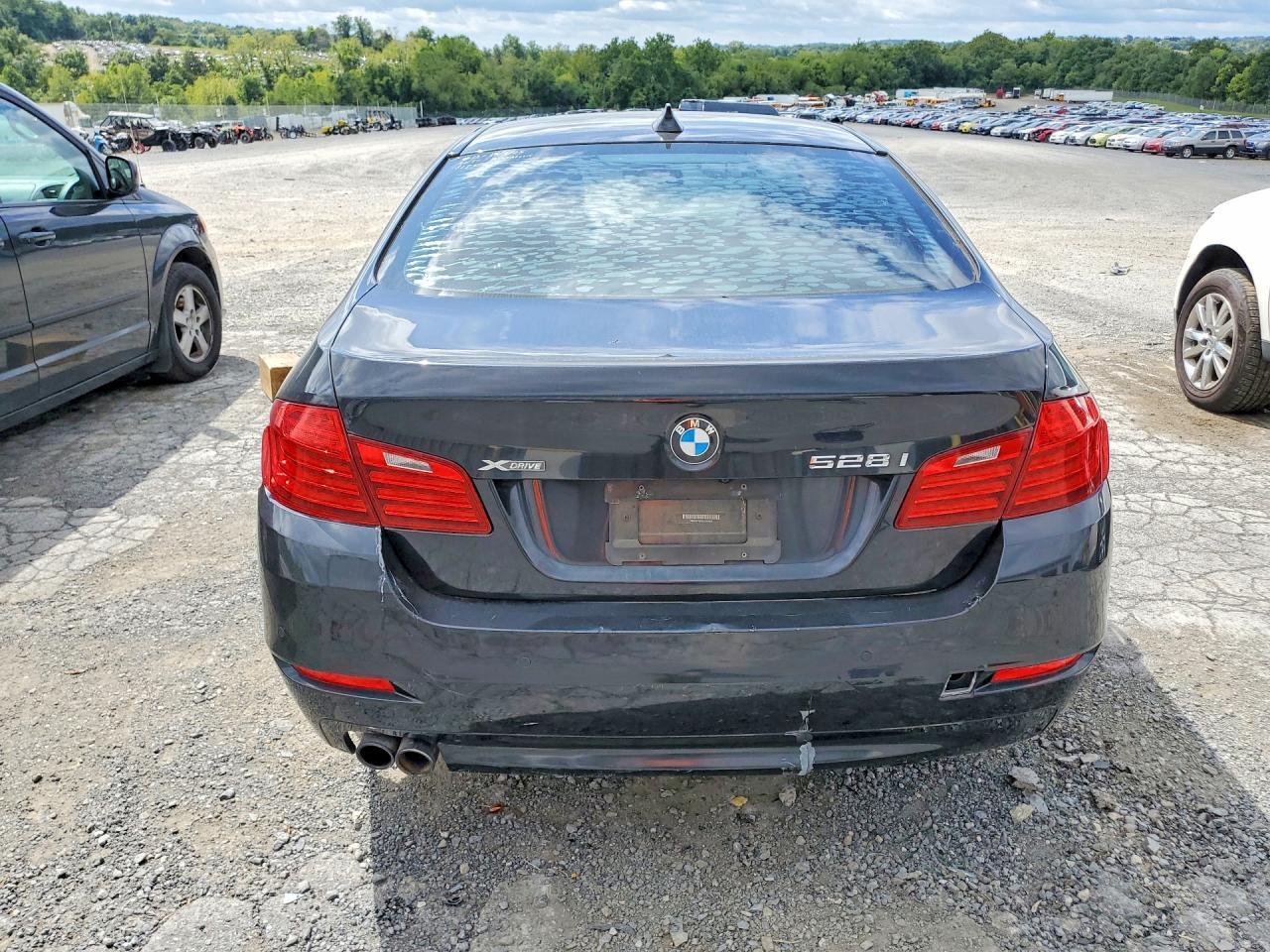 2014 BMW Seria 5 528i - zdjęcie 6