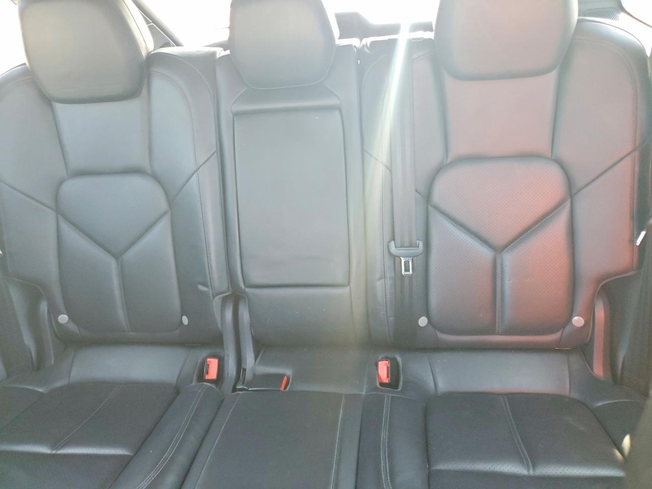 2014 Porsche Cayenne Gts - zdjęcie 10