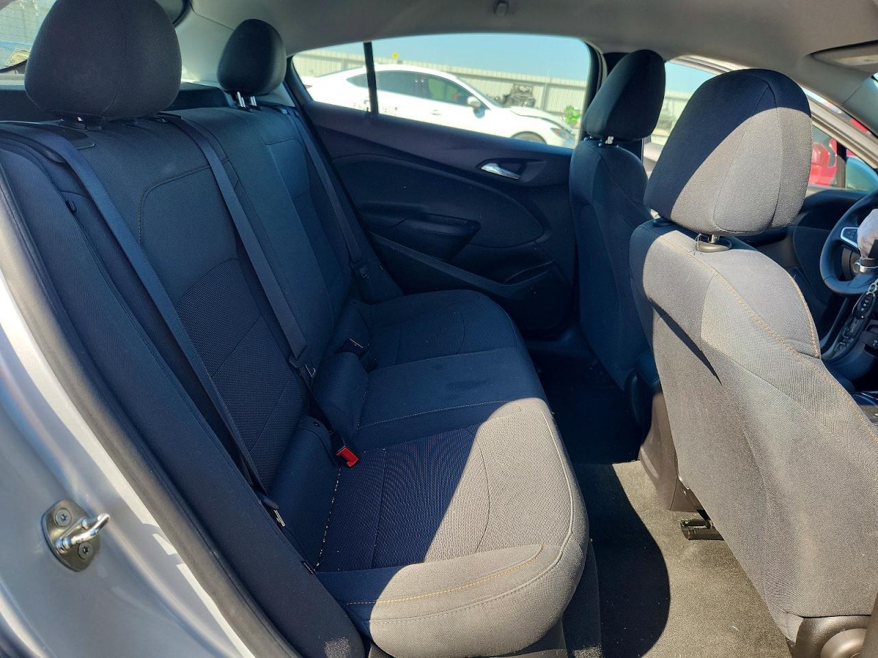 2019 Chevrolet Cruze Ls - zdjęcie 10