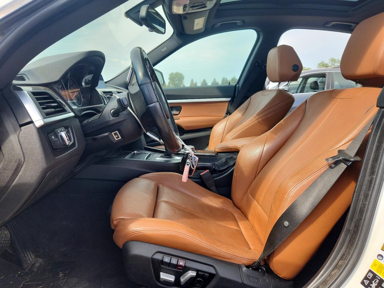 2017 BMW Seria 3 330i - zdjęcie 7