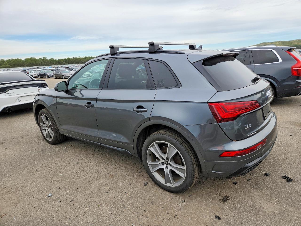 2025 Audi Q5 Premium 45 - zdjęcie 2