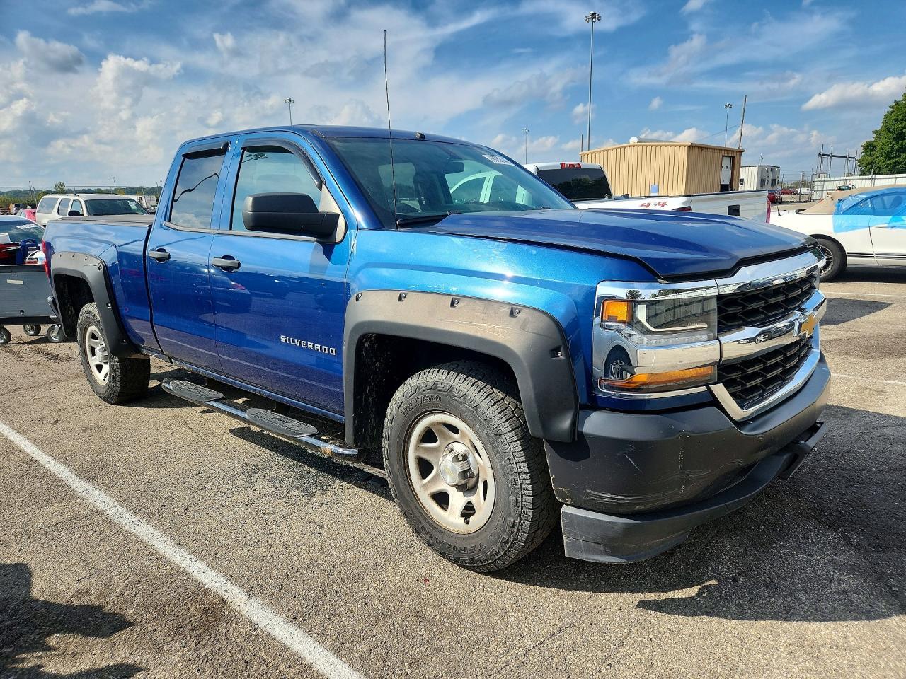 2017 Chevrolet Silverado C1500 - zdjęcie 4