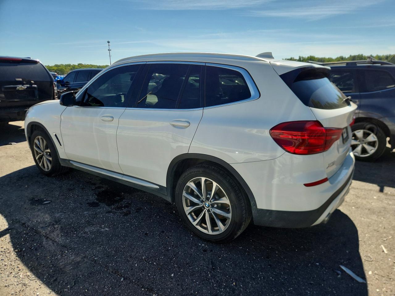 2019 BMW X3 xDrive30I - zdjęcie 2
