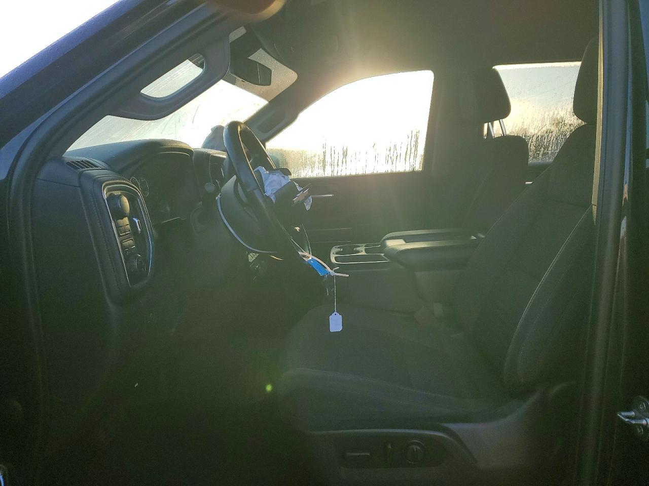 2020 Chevrolet Silverado K1500 Lt - zdjęcie 7