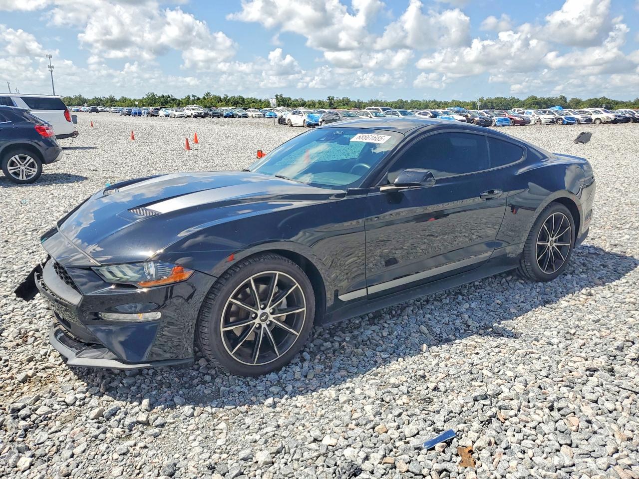 2022 Ford Mustang - zdjęcie główne