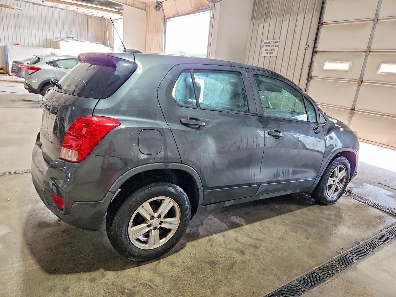 2019 Chevrolet Trax Ls - zdjęcie 3