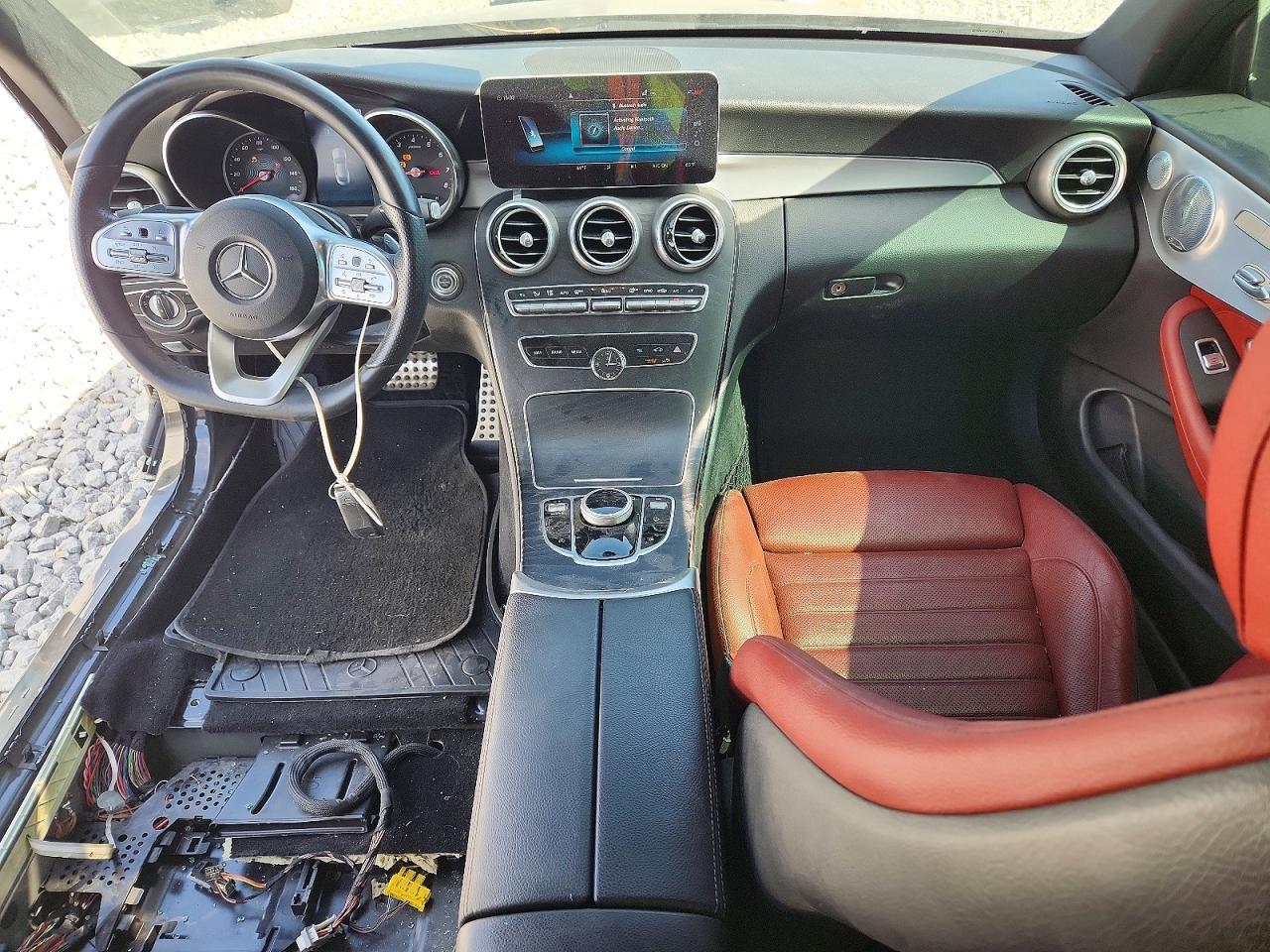 2020 Mercedes-Benz C 300 - zdjęcie 8