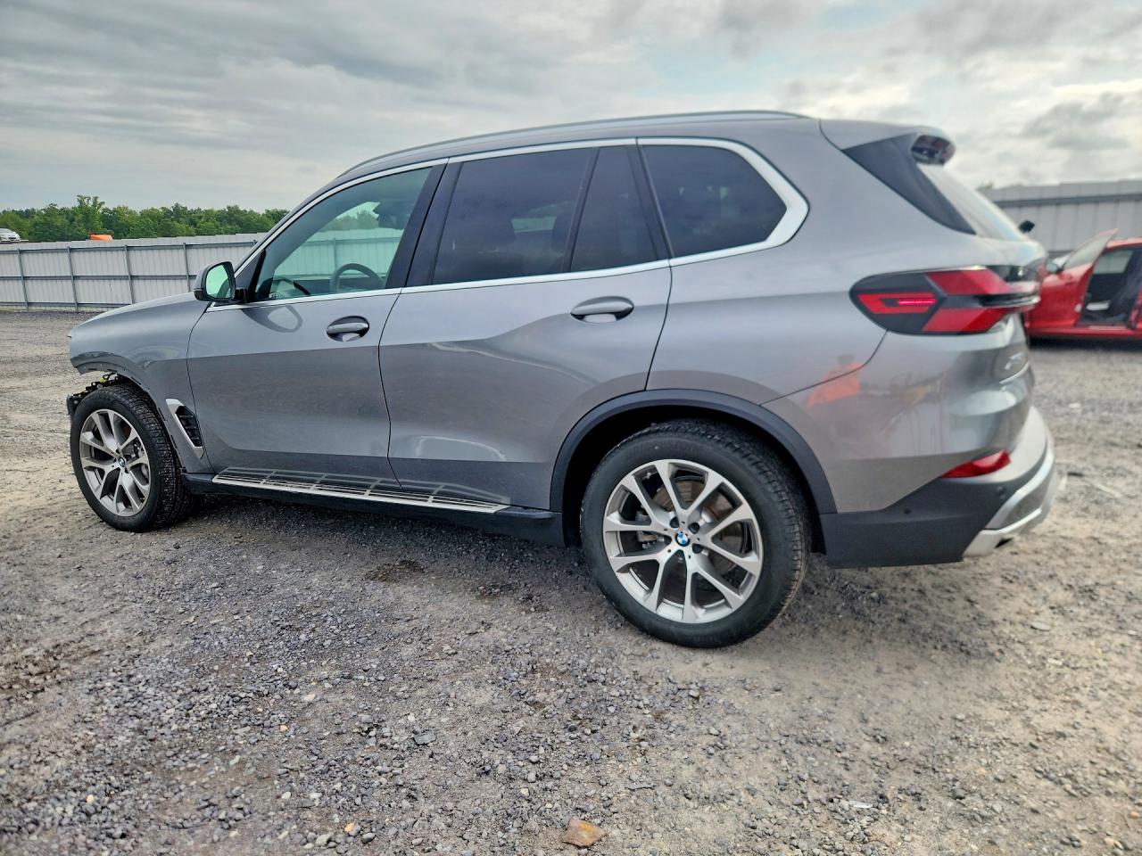 2024 BMW X5 xDrive40I - zdjęcie 2