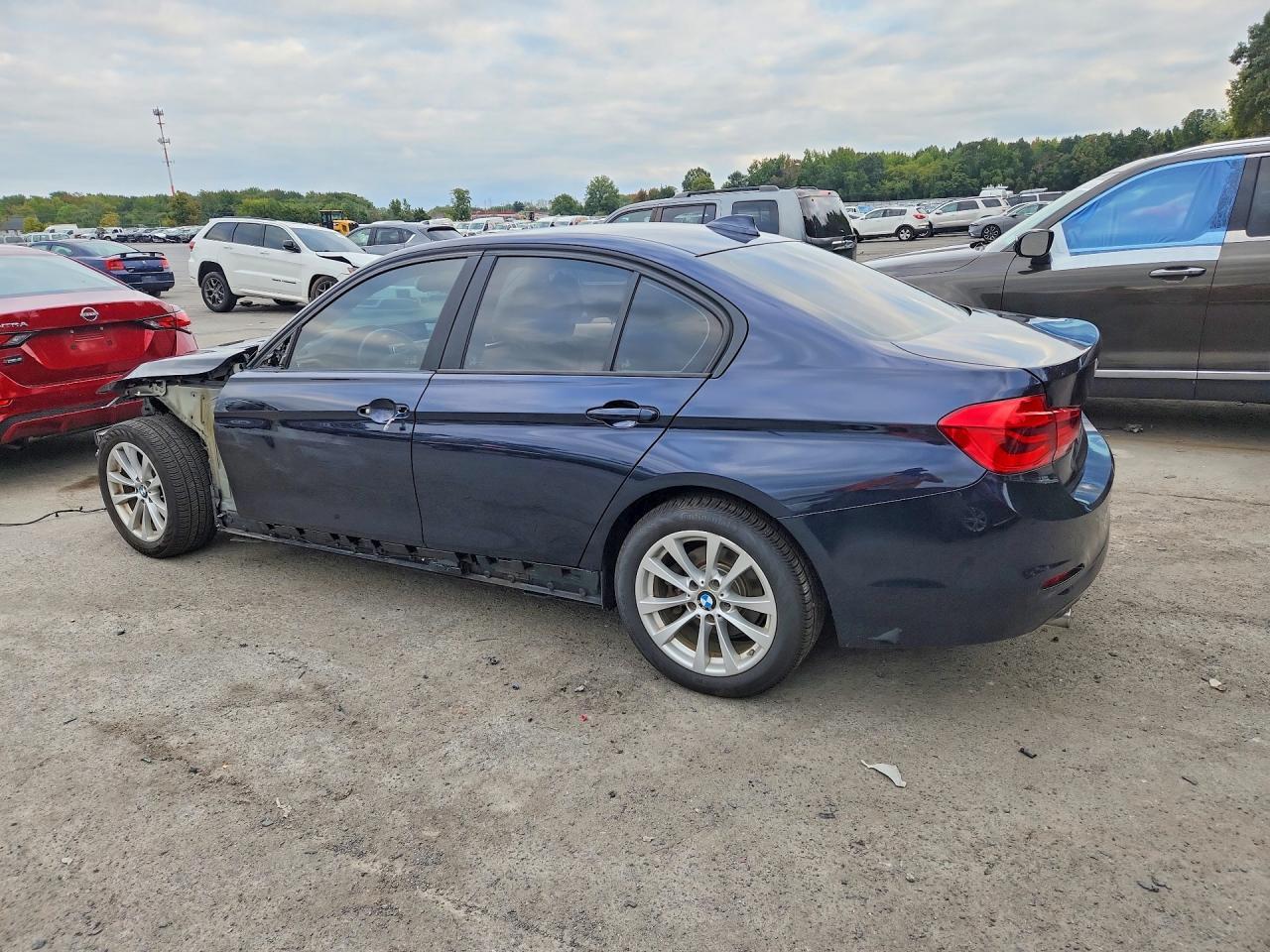 2016 BMW 320 I - zdjęcie 2