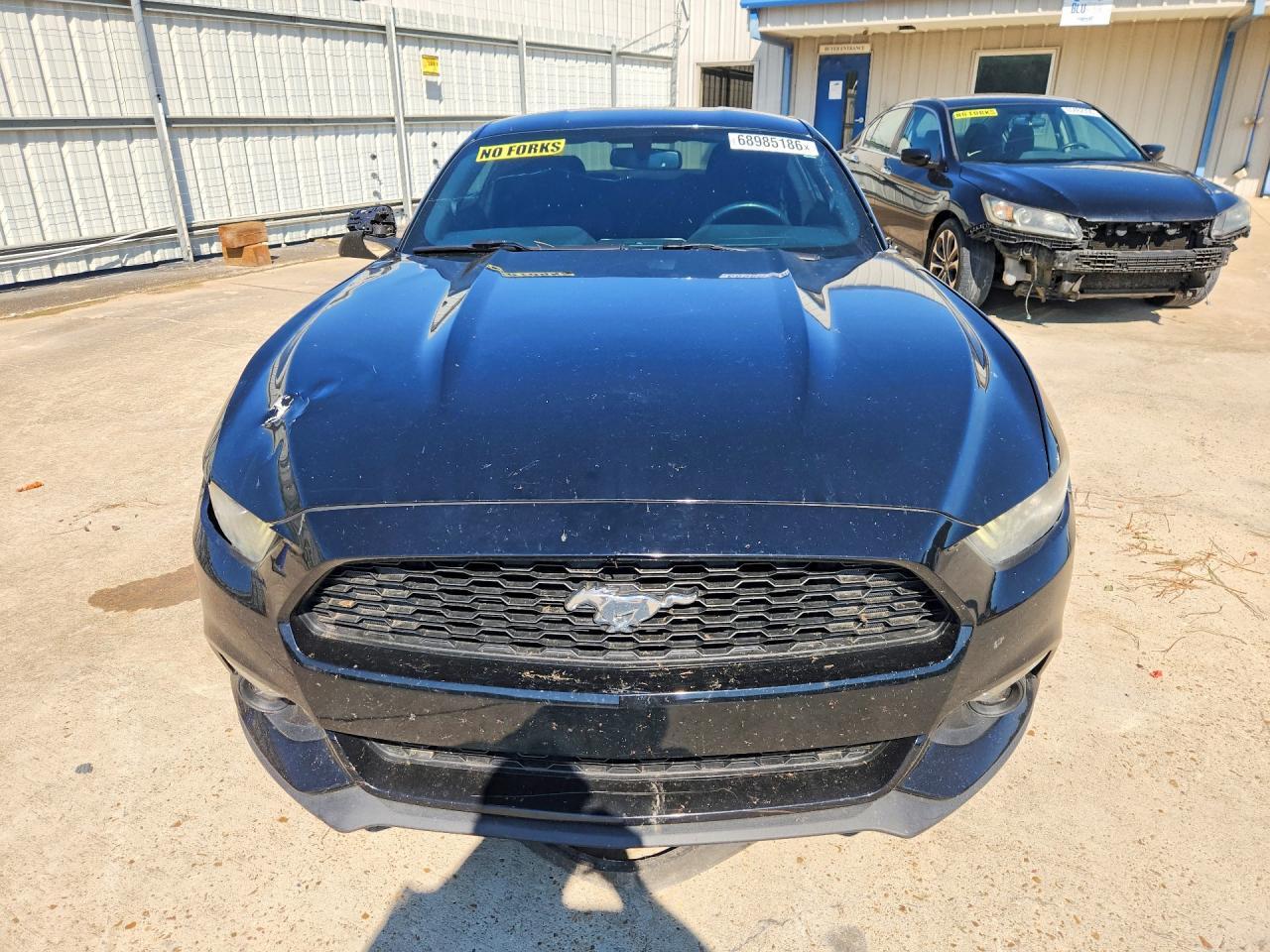 2017 Ford Mustang - zdjęcie 5
