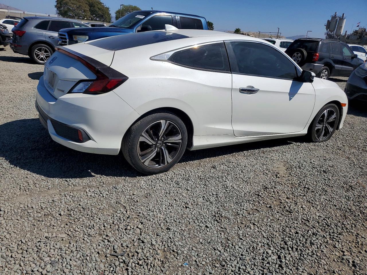 2017 Honda Civic Touring - zdjęcie 3
