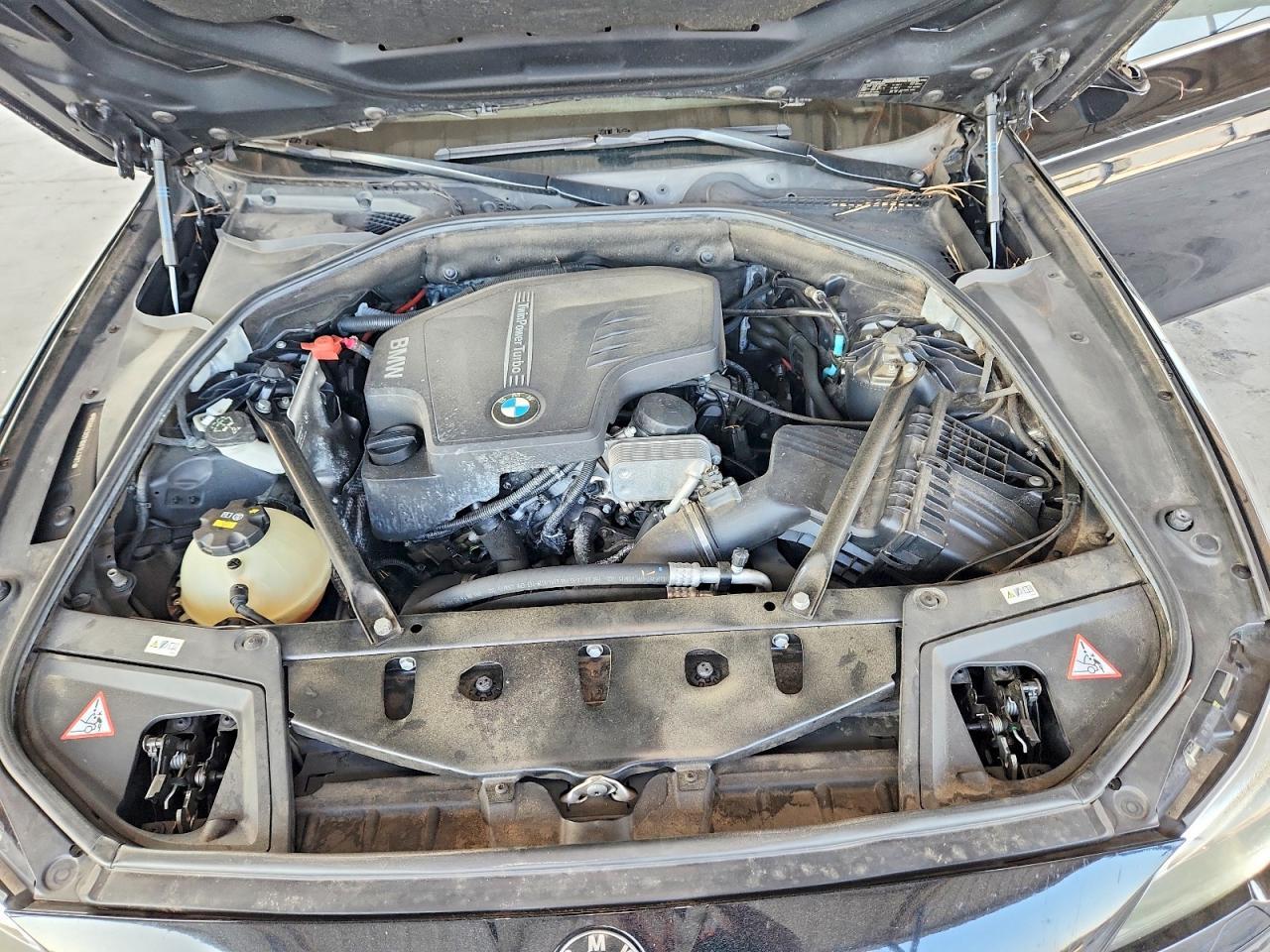 2016 BMW Seria 5 528i - zdjęcie 11